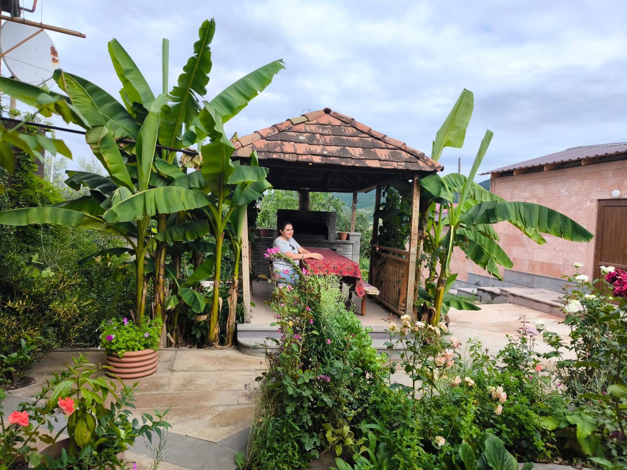 Berdavan Guesthouse Bagian luar foto
