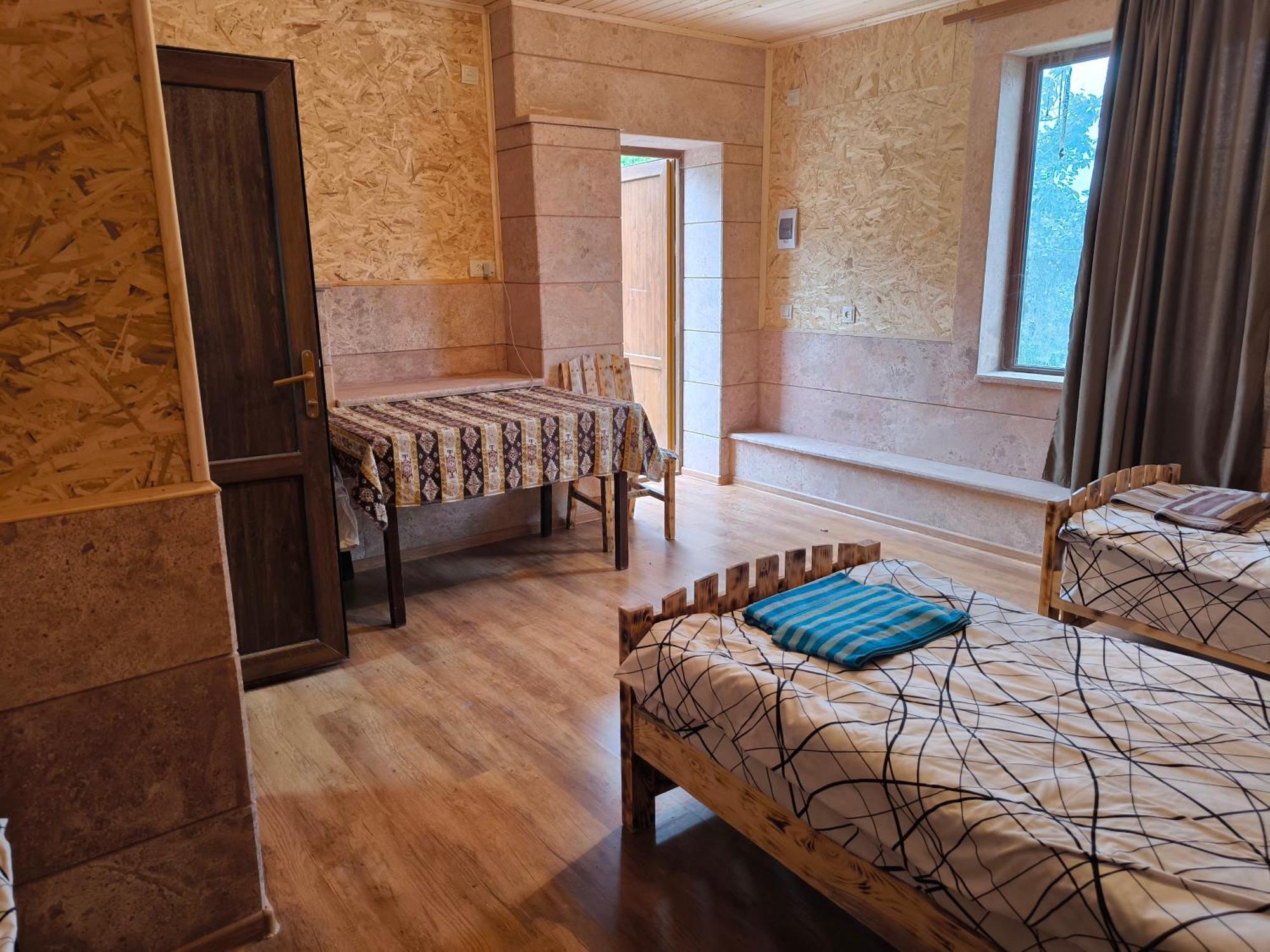 Berdavan Guesthouse Bagian luar foto