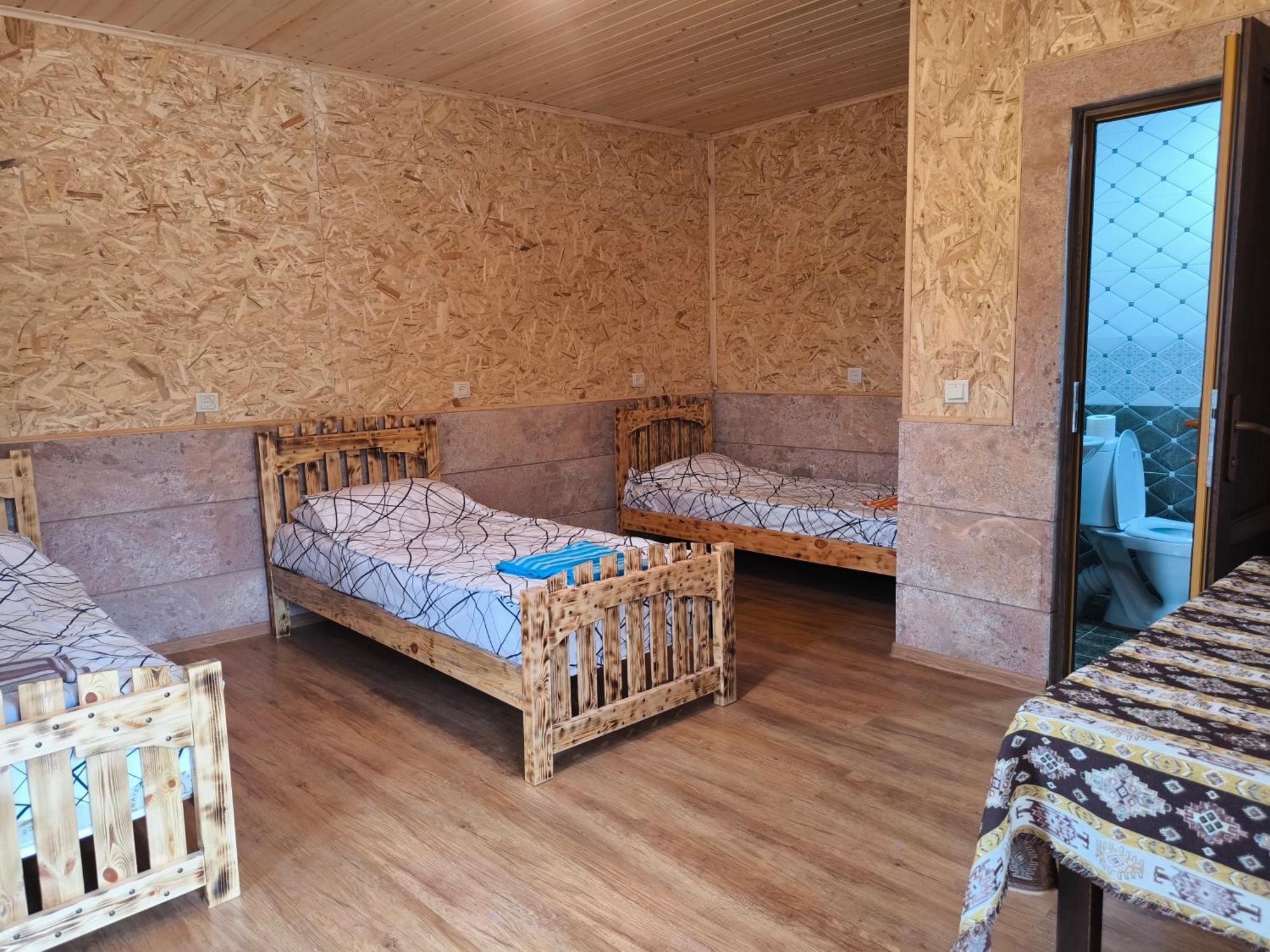 Berdavan Guesthouse Bagian luar foto