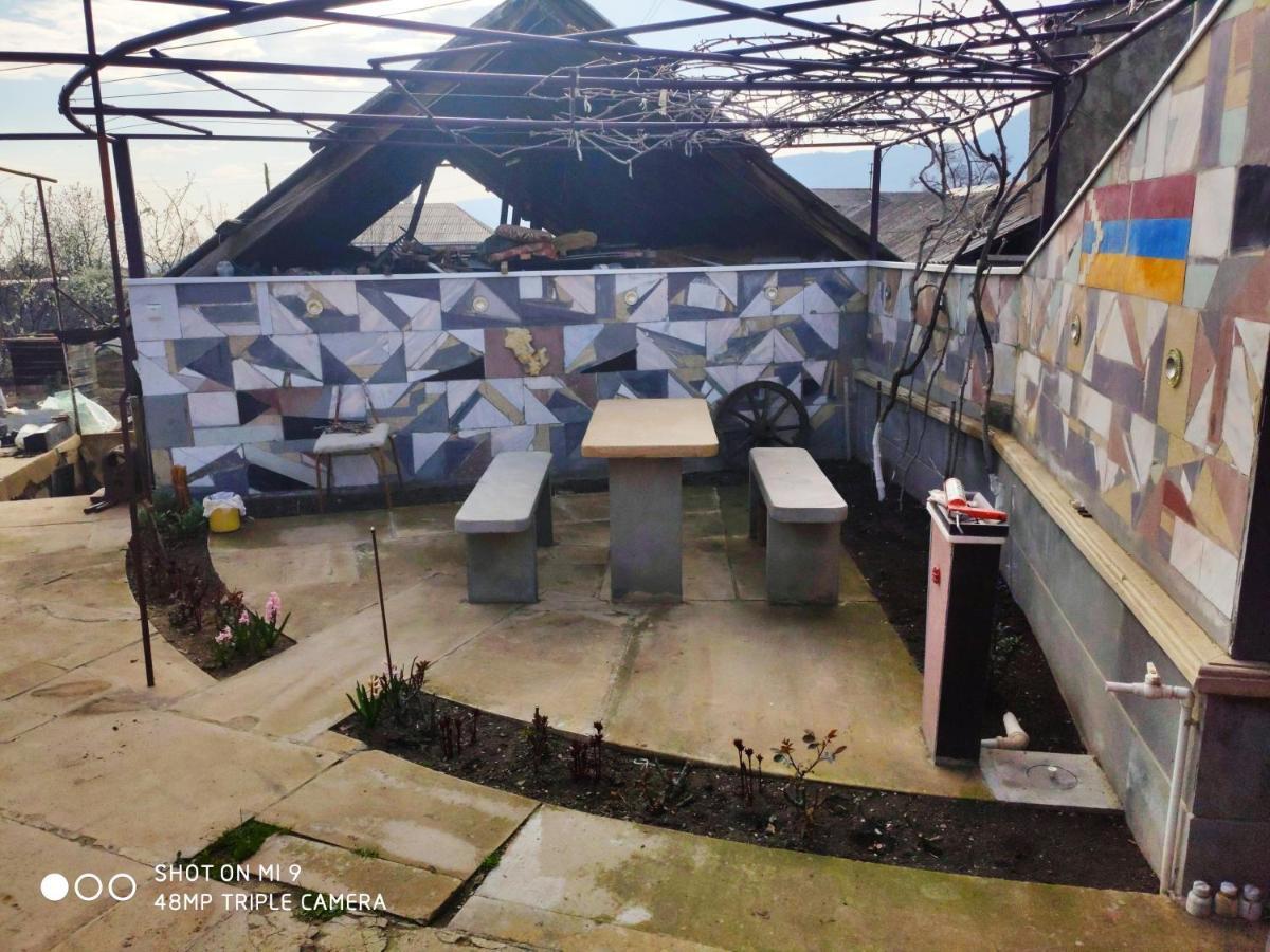 Berdavan Guesthouse Bagian luar foto